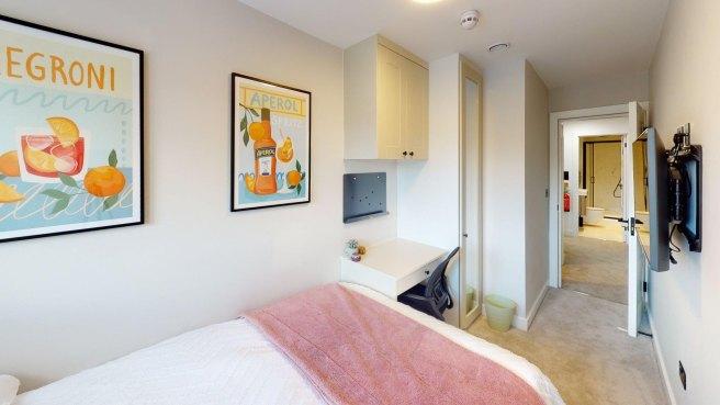 House in Birmingham, Bournbrook - More