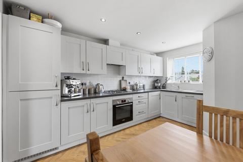 3 bedroom house for sale, Vickers Close, Gedling, Nottingham, NG4 4LN
