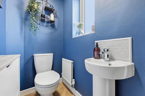 3 bedroom house for sale, Vickers Close, Gedling, Nottingham, NG4 4LN