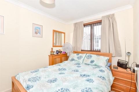 1 bedroom maisonette for sale, West Street, Havant, Hampshire