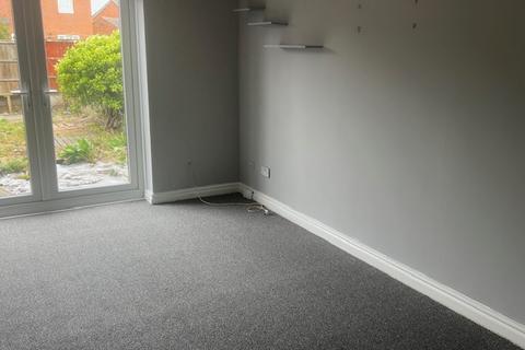 2 bedroom terraced house to rent, Buttermere Avenue, Wythenshawe M22