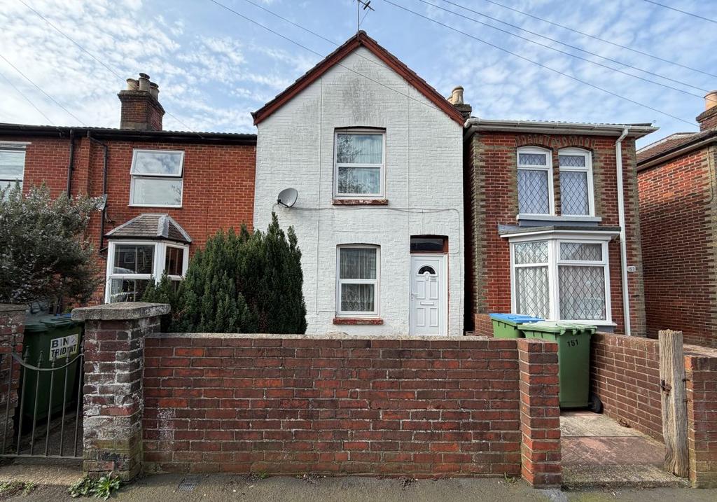 2 bedroom end of terrace house for sale