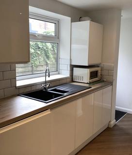 3 bedroom house share to rent, Raglan Street