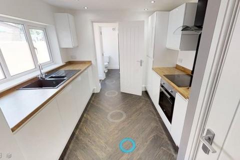 4 bedroom house share to rent, Cromer Street