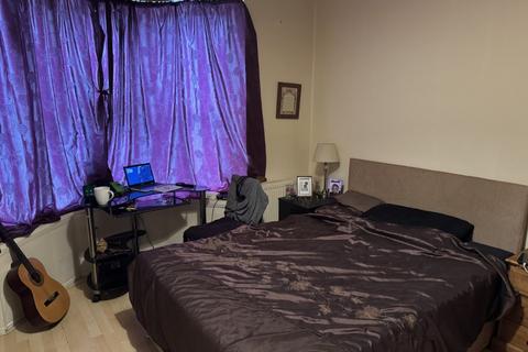 4 bedroom end of terrace house for sale, 39 Stonegate, Spalding, Lincolnshire PE11 2PH