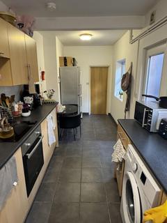 4 bedroom house share to rent, Monks Road