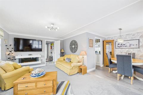 2 bedroom mobile home for sale, Rymer Court, Barnham