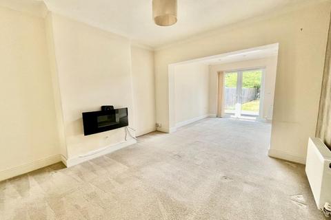 3 bedroom semi-detached house to rent, Newmarket Road, Bury St Edmunds IP33