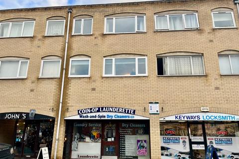 Studio for sale, Stamford Court, Bury St. Edmunds IP33