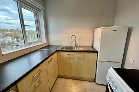 Studio for sale, Stamford Court, Bury St. Edmunds IP33