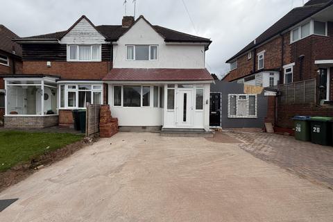 3 bedroom semi-detached house to rent, Lewis Road, Oldbury, West Midlands, B68