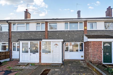 3 bedroom terraced house for sale, The Birches, London
