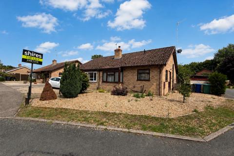 2 bedroom semi-detached bungalow for sale, Mulberry Close, Bury St. Edmunds IP28