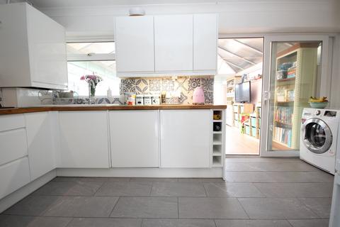 undefined, Farnham Road, BRANKSOME, BH12