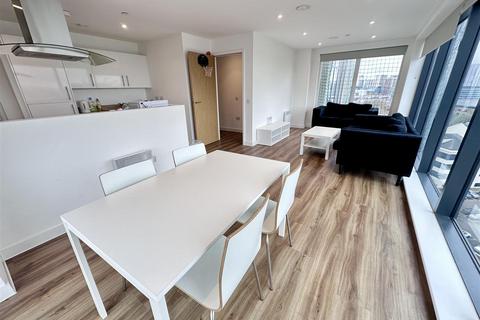 3 bedroom apartment for sale, The Gateway, Trafford Road, Salford