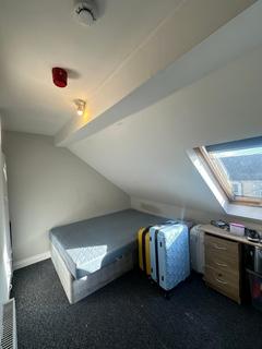 7 bedroom house share to rent, Treherbert Street