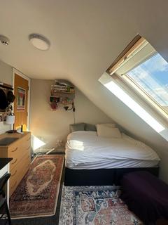 7 bedroom house share to rent, Treherbert Street