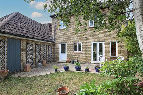 4 bedroom link detached house for sale, Station Gate, Cambridge CB25