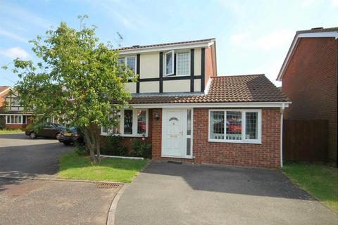 4 bedroom house to rent, Lander Close, Cambridge CB24
