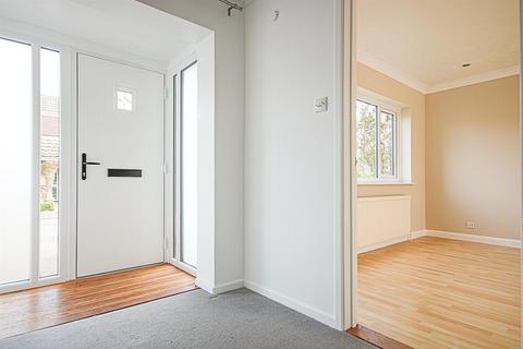 Detached house for sale, Strollers Way, Newmarket CB8