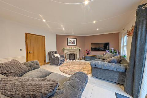 4 bedroom detached house for sale, Hodson Close, Ely CB7