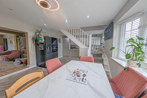 4 bedroom semi-detached house for sale, Mereside, Ely CB7