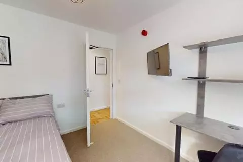 6 bedroom house share to rent – pohled 4