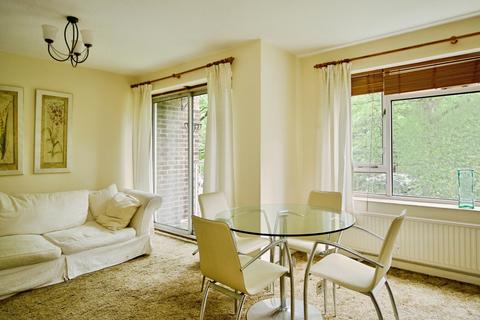2 bedroom flat for sale, Malcolm Way, Wanstead, London, E11