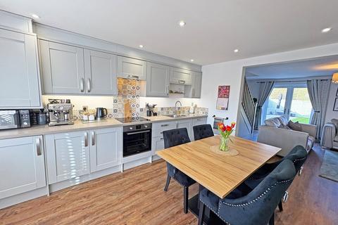 3 bedroom semi-detached house for sale, Skegness Road, Burgh Le Marsh, Skegness, Lincolnshire, PE24 5LL