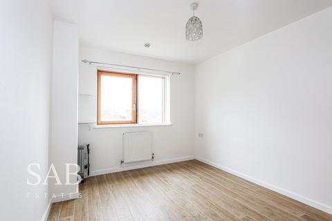 2 bedroom flat to rent, Ruislip Road East, Central West, UB6