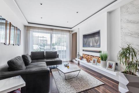 2 bedroom flat to rent, Rotherhithe Street, London SE16