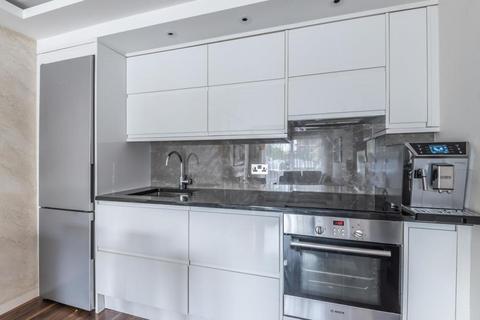 2 bedroom flat to rent, Rotherhithe Street, London SE16