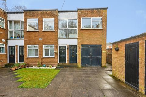3 bedroom maisonette for sale, Dandys Walk, Walsall, West Midlands, WS1