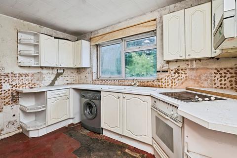 3 bedroom maisonette for sale, Dandys Walk, Walsall, West Midlands, WS1