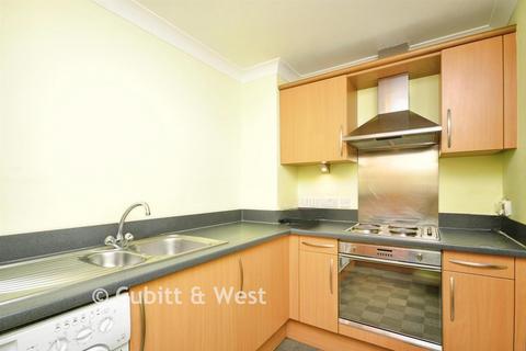 2 bedroom apartment for sale, Capstan House, Portsmouth PO6