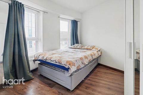 1 bedroom flat for sale, Park Street, Luton