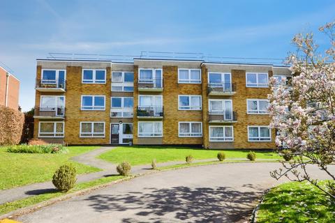 2 bedroom flat for sale, Milton Road, Harpenden