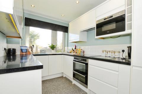 2 bedroom flat for sale, Milton Road, Harpenden