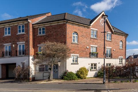 Terraced house - Sansome Place, Worcester, WR1 1UA