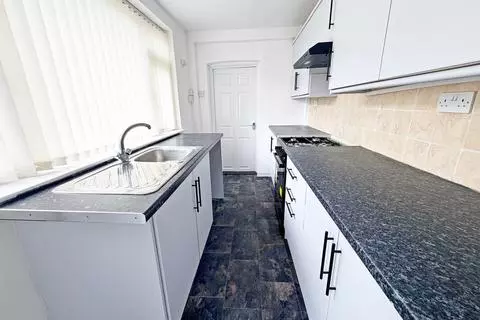 2 bedroom terraced house to rent – pohled 4