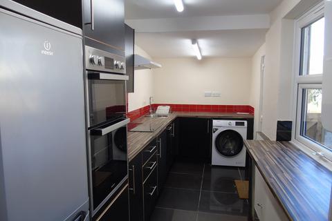 2 bedroom terraced house to rent, Lansdowne Street, King's Lynn