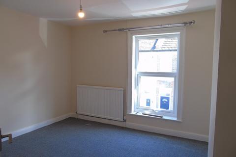 2 bedroom terraced house to rent, Lansdowne Street, King's Lynn