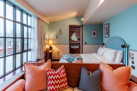 1 bedroom apartment to rent, Chiswick - Studio Windmill Road