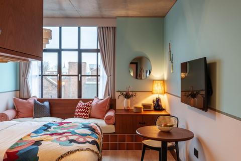1 bedroom apartment to rent, Chiswick - Studio Windmill Road
