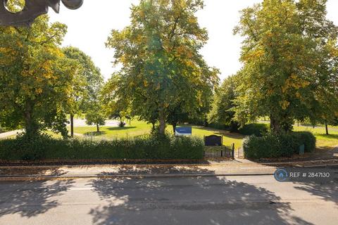 3 bedroom flat to rent, Binley Road, Coventry, CV3