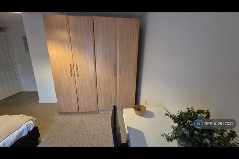 1 bedroom in a house share to rent, Daymond Street, Peterborough, PE2