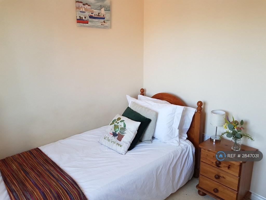 1 bedroom in a house share to rent