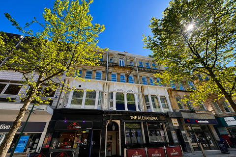 1 bedroom flat to rent, Commercial Street, Newport, NP20