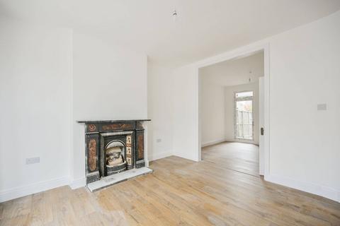 3 bedroom terraced house for sale, Northbank Road, Walthamstow, London, E17