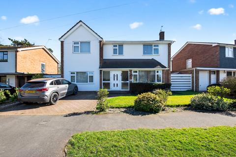 4 bedroom detached house for sale, Grangewood, Potters Bar, EN6